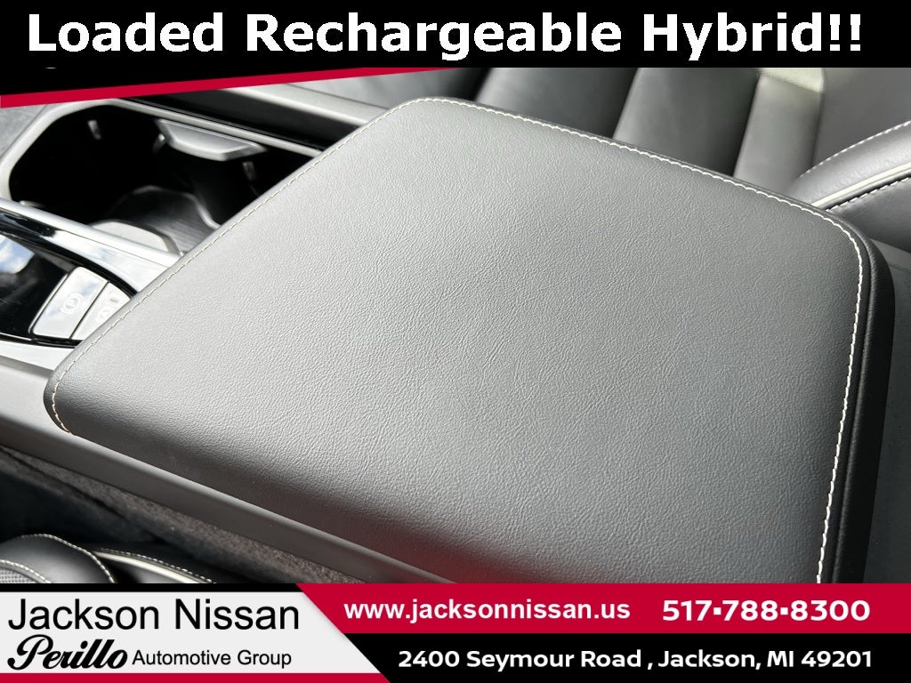 2022 Volvo XC60 Recharge Plug-In Hybrid T8 R-Design AWD