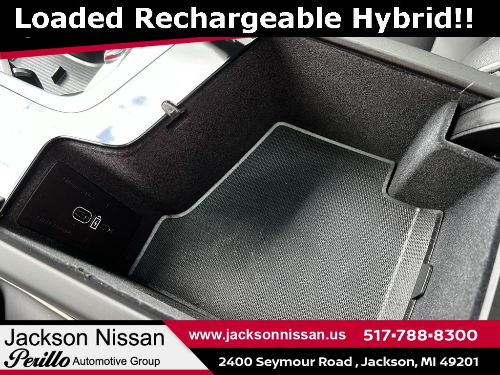 2022 Volvo XC60 Recharge Plug-In Hybrid T8 R-Design AWD