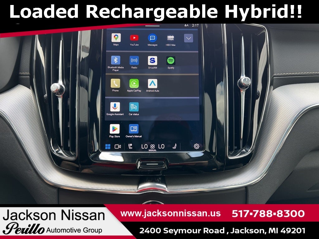 2022 Volvo XC60 Recharge Plug-In Hybrid T8 R-Design AWD