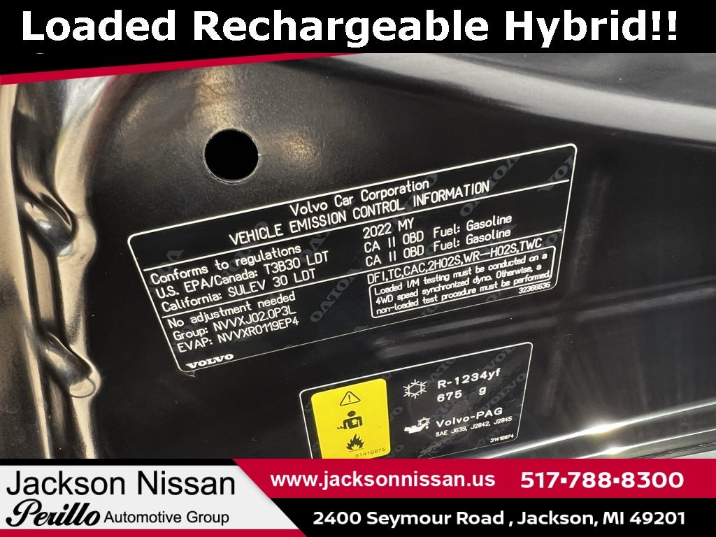 2022 Volvo XC60 Recharge Plug-In Hybrid T8 R-Design AWD