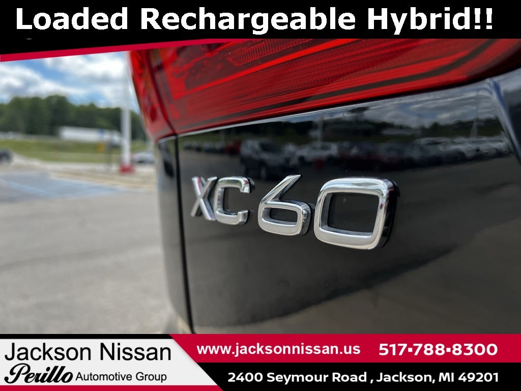 2022 Volvo XC60 Recharge Plug-In Hybrid T8 R-Design AWD