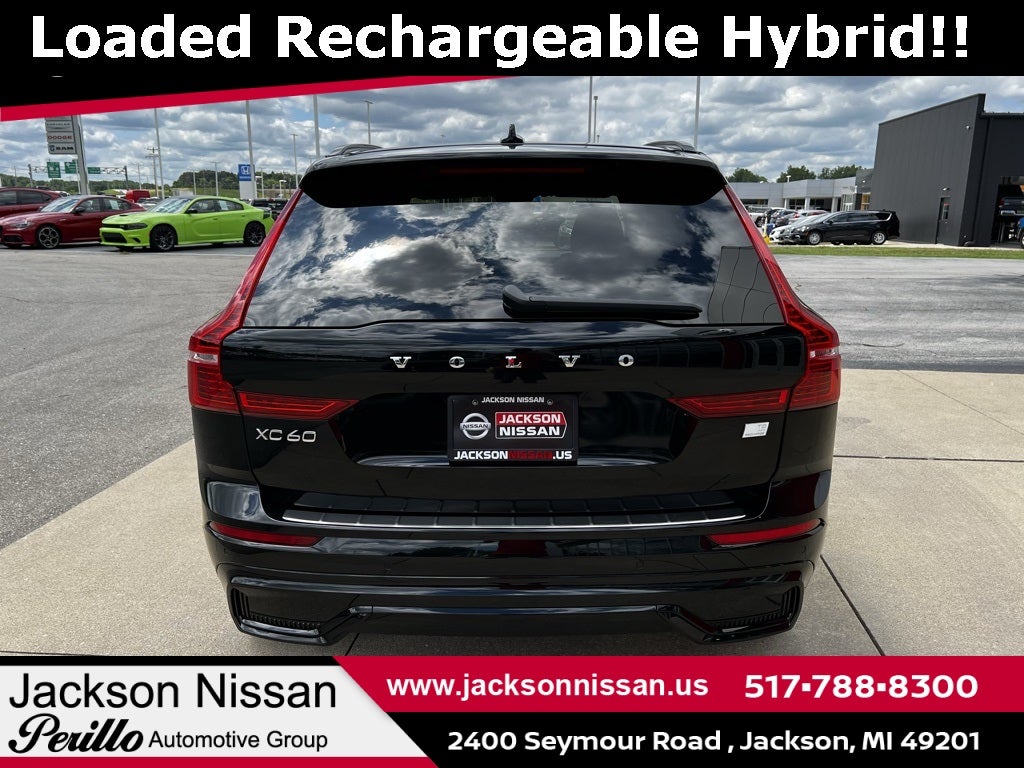 2022 Volvo XC60 Recharge Plug-In Hybrid T8 R-Design AWD