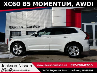 2022 Volvo XC60 B5 Momentum