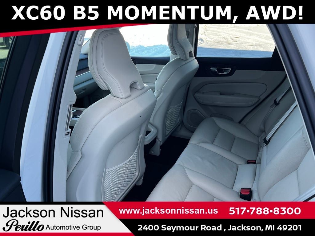 2022 Volvo XC60 B5 Momentum