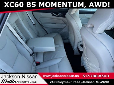 2022 Volvo XC60 B5 Momentum