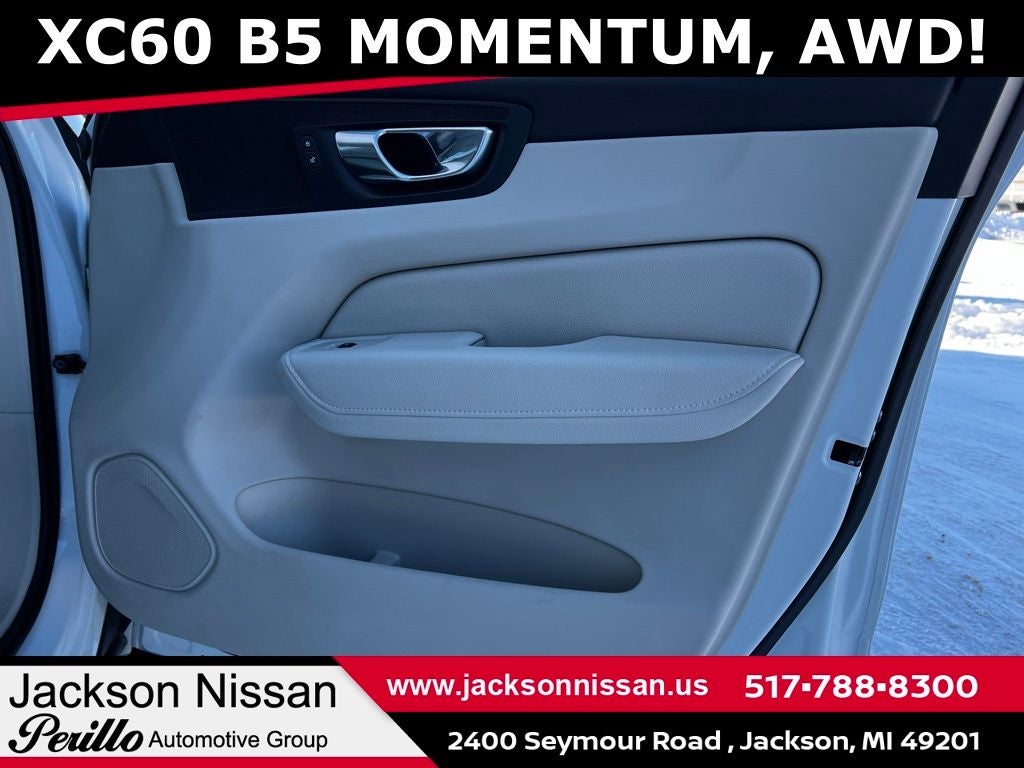 2022 Volvo XC60 B5 Momentum