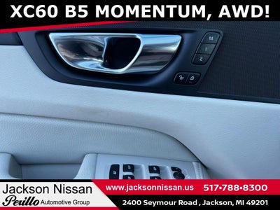 2022 Volvo XC60 B5 Momentum
