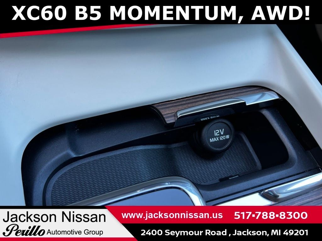 2022 Volvo XC60 B5 Momentum