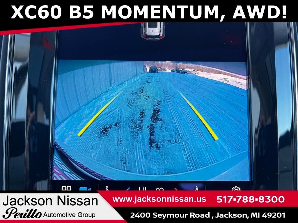 2022 Volvo XC60 B5 Momentum