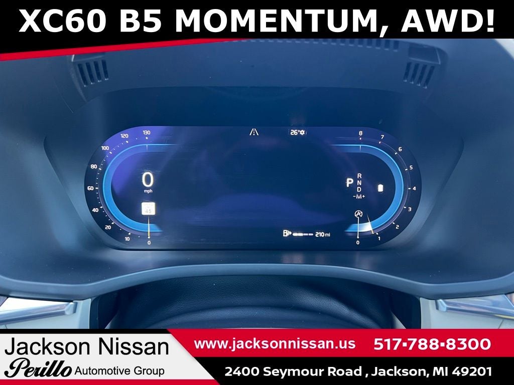 2022 Volvo XC60 B5 Momentum