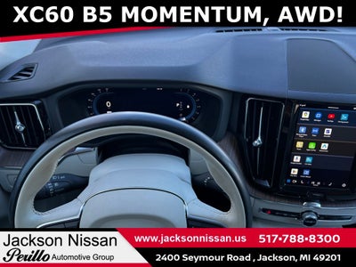 2022 Volvo XC60 B5 Momentum