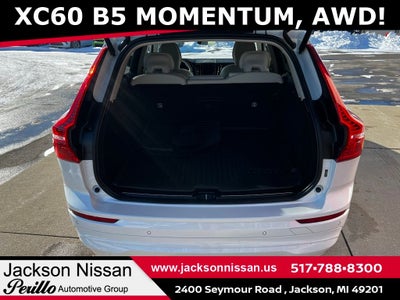 2022 Volvo XC60 B5 Momentum