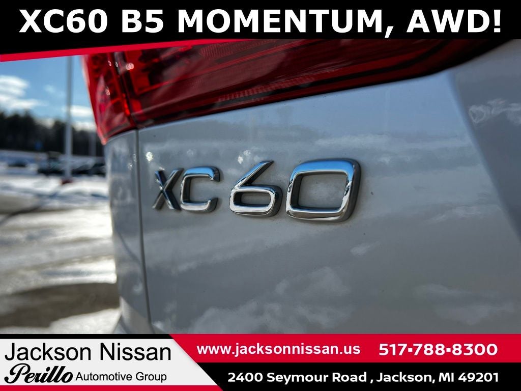2022 Volvo XC60 B5 Momentum